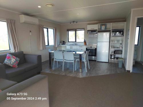 Konyha, All Seasons Holiday Park Hotel near Rotoruai regionális repülőtér