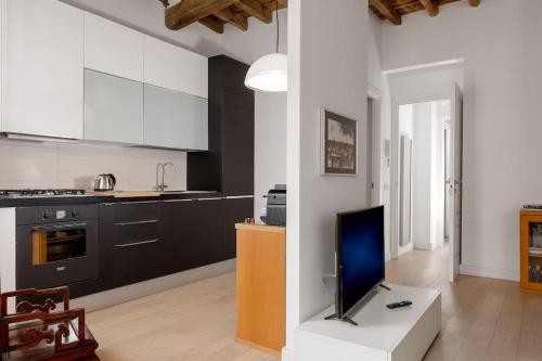 NEW! Design apartment 2 min from Spanish Steps, Roma (foto 2)