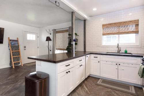 Leather Sofa Large Kitchen close to San Diego Zoo in San Diego, USA