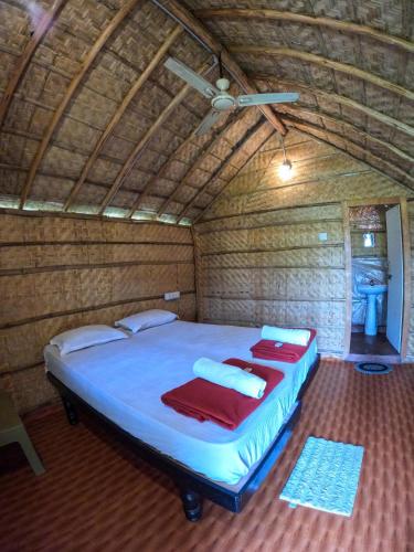 Blue Sky Cottages Hampi in Sanapur
