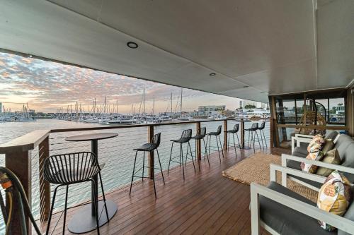 Vaade, The Pier Pods- 18-35 Backpacker Hostel in Townsville