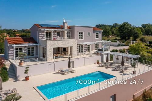 5 bedrooms, 6 beds