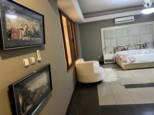 MATOLa HOUSe MATOLa HOUSe