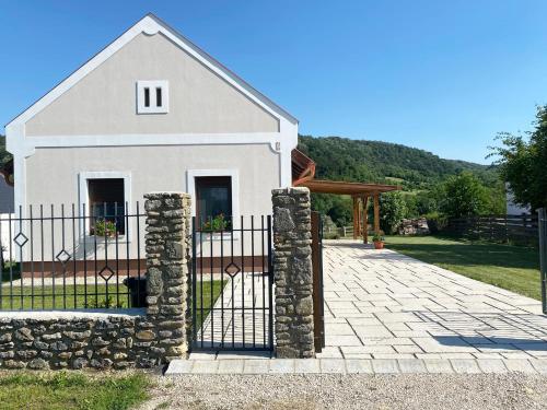 Kata Vendégház (Kata Vendeghaz) in Kapolcs