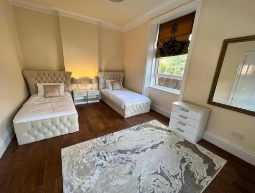 3 Bed - Sleeps 7 - Free Parking - Central Location, Glasgow (photo 6)