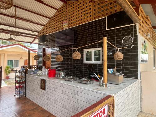 Kitchen, Villa Skanderbeg Guest House Talaudyong Beach near Nagtabon Beach