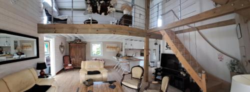 Le CHALET FLEURI in Colleville-Montgomery