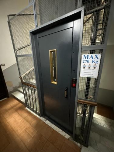 B&T Rooms - image 12