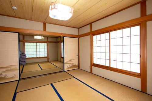 The M NAKATSUGAWA