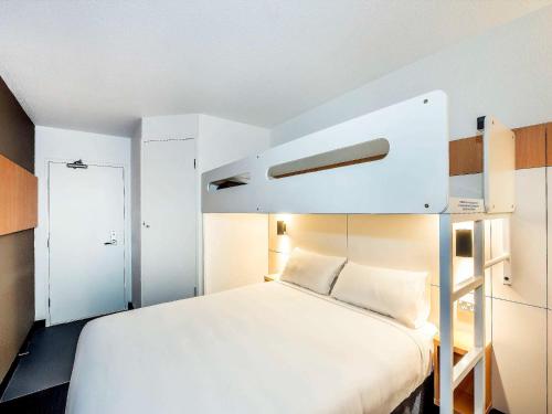 ibis Budget - Enfield - image 11