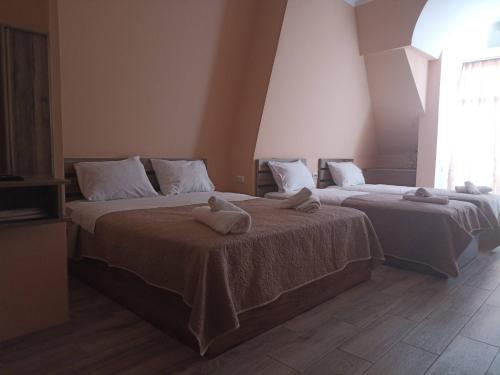 Batumi Home – Batumi, IL