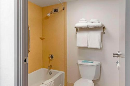 Comfort Inn & Suites Watertown - 1000 Islands in Watertown, USA