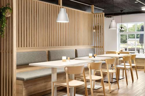 Restaurant, Aiden by Best Western Lolland in Holeby