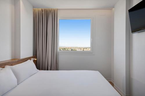 B&B HOTEL Madrid Fuenlabrada Retail Park - Photo 1