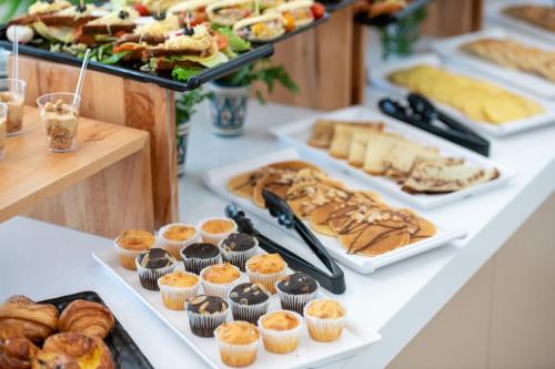 Food and beverages, Hotel El Toro Tanger in Bni Makada