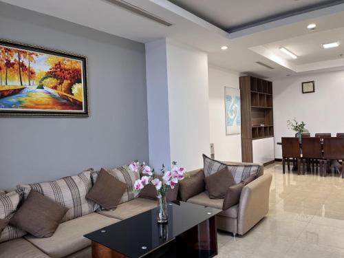 Vinhomes Royal City Luxury Apartment