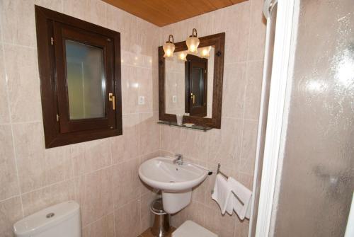 Hostal Parque Natural - main image