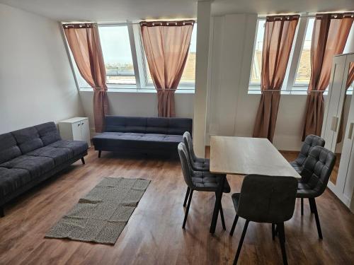 Roof-Top Apartment 25, Vienne (photo 3)