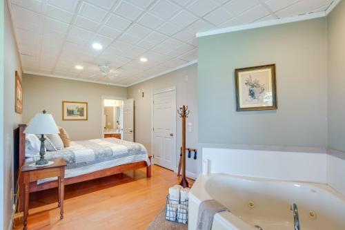 Holmes With a View Studio Millersburg Retreat! Holmes With a View Studio Millersburg Retreat!