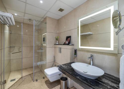 Superior Double or Twin Room image 3