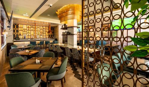 President Hotel - Restaurant
