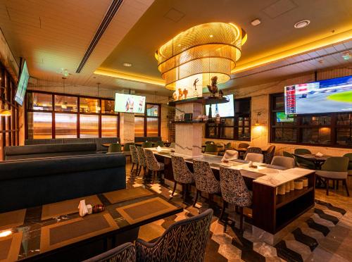President Hotel - Restaurant