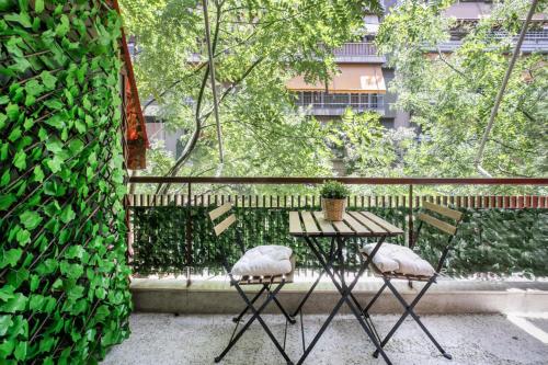 Mellow 2-Bedroom Apartment in Athens - image 9