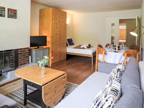 Apartment Rosablanche C21 by Interhome, Siviez