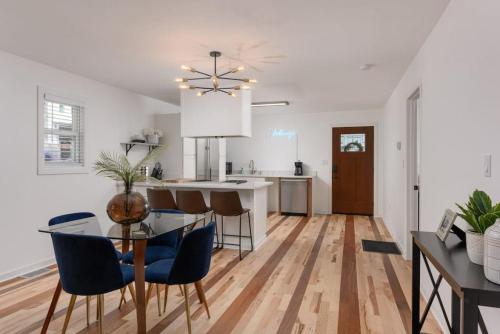 North Chatt Hideaway- 2BR, Great Neighborhood in Chattanooga, USA