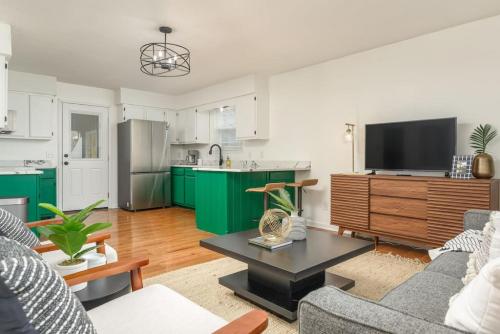 Sunset Cottage - Mtn and Sunset views, GREAT location in Chattanooga, USA