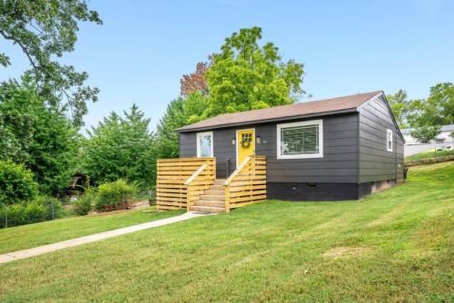 Sunset Cottage - Mtn and Sunset views, GREAT location in Chattanooga, USA