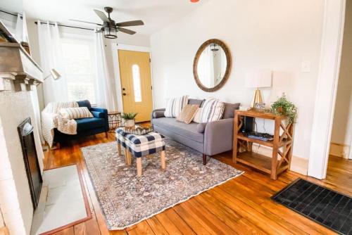Downtown Charm - 2BR, Great Location in Chattanooga, USA