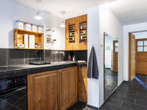 Apartment Grangettes-1 by Interhome in Veytaux