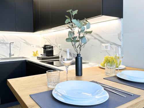 One-Bedroom Apartment image 10