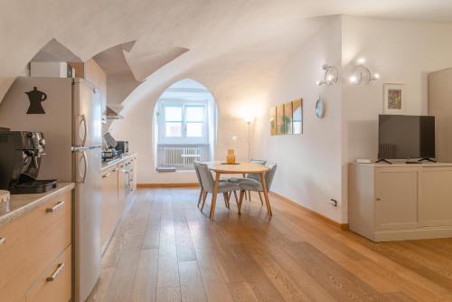Casa Felicita, 2 rooms by HAPPYHOSTORINO, Turín (fotografie 5)
