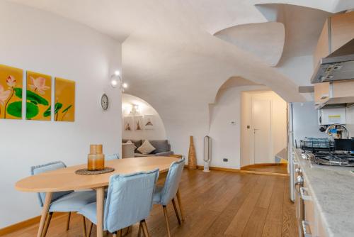 Casa Felicita, 2 rooms by HAPPYHOSTORINO, Turín (fotografie 6)