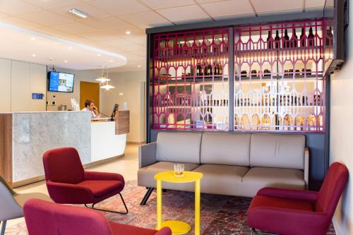 Brit Hotel Caen Nord - Mémorial - image 11