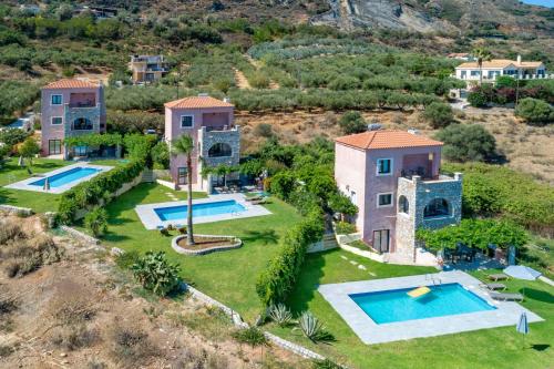 Facilities, Villa Forteza in Keramies