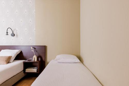 Hotel Corner House - image 12