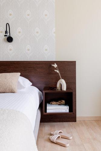 Superior King Room image 5