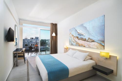 Mayfair Hotel in Paphos