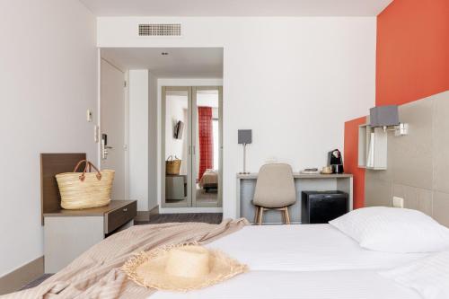 Superior Room image 2
