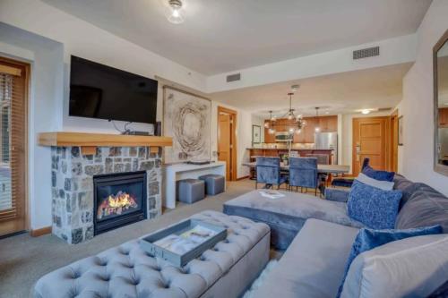 Capitol Peak Lodge 3306 by Snowmass Mountain Lodging
