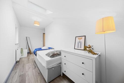 Budget 2-Bed House 10mins to Leeds City Centre, Leeds (Foto 10)