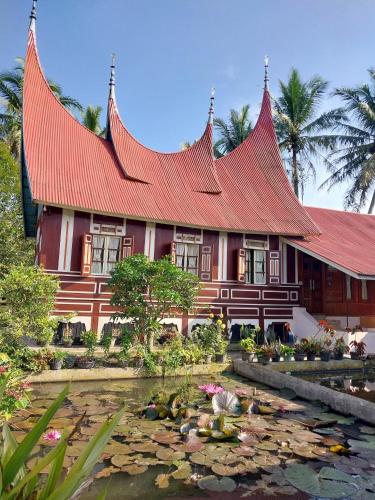 Vista exterior, Rumah Gadang Tokama, Simarasok in Kamang Hilir