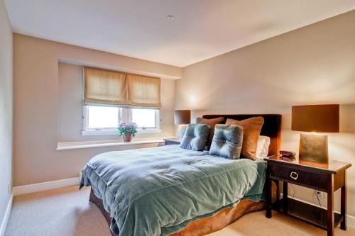 Meadows Townhome R4 by East West Hospitality - image 2