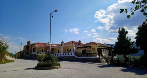 Exterior view, Philoxenia Hotel in Kariofiton