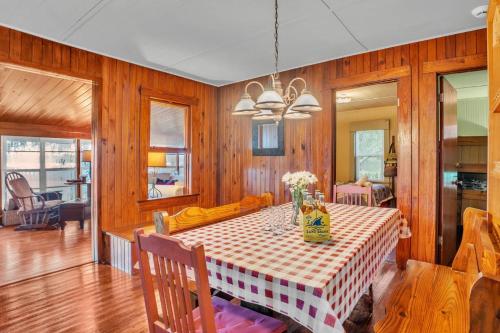 Nature's Nest Lake House in Frostproof