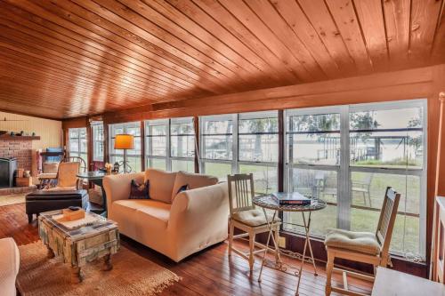 Nature's Nest Lake House in Frostproof