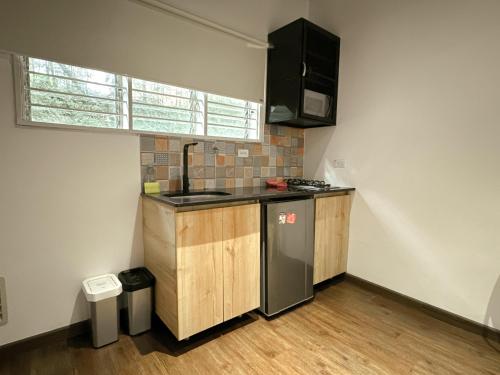 Studio in Poblado near Envigado FRN103 By Roots Rentals, Medellín (fotografie 10)